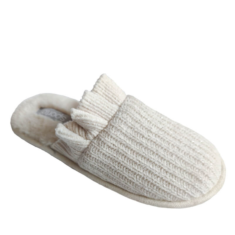 Knitted chenille memory foam slippers with faux fur