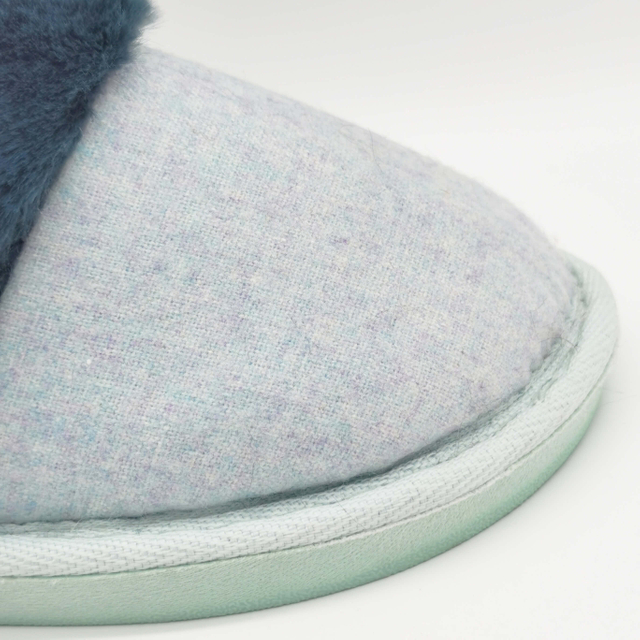 Light color warm fuzzy house flat slippers for women 