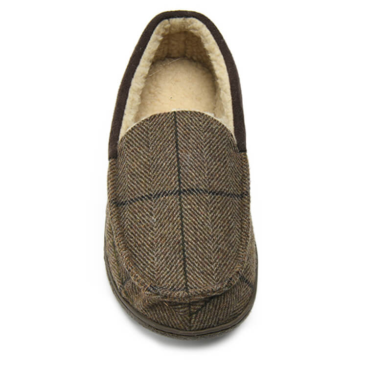 Cozy imitation wool check-back closed casual shoes