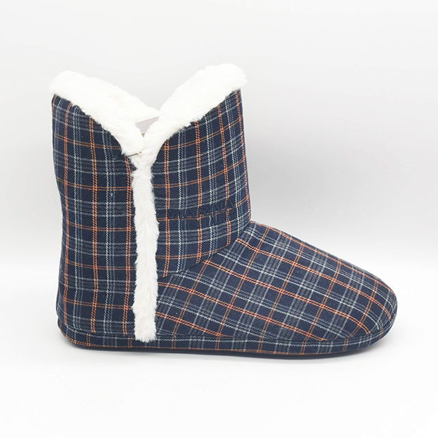 Checkered cotton fabric with the embroidered boot for women