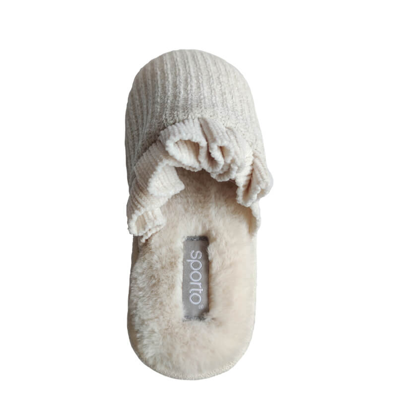 Knitted chenille memory foam slippers with faux fur