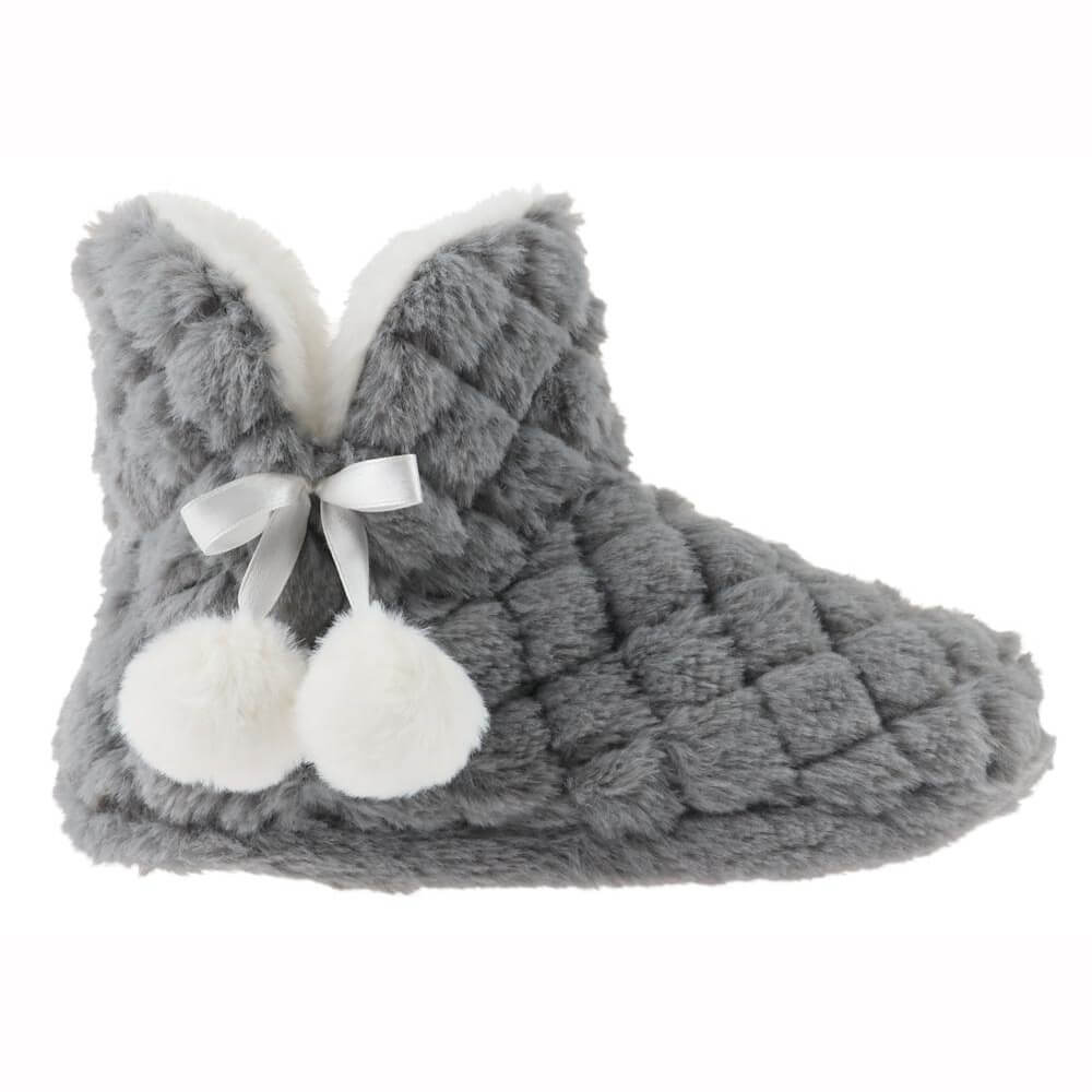 Women's quilted fluffy faux fur indoor boot