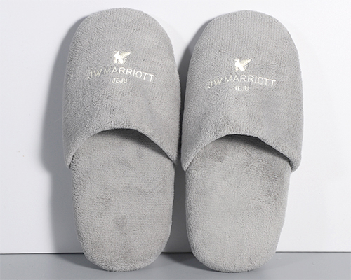 Lightweight coral fleece thick unisex reusable hotel slippers