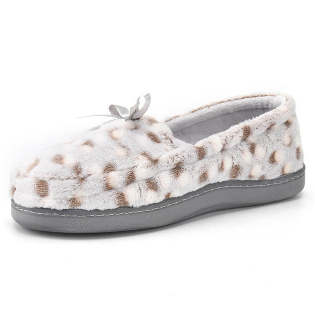 Comfortable embossed leopard flannel warm house slippers