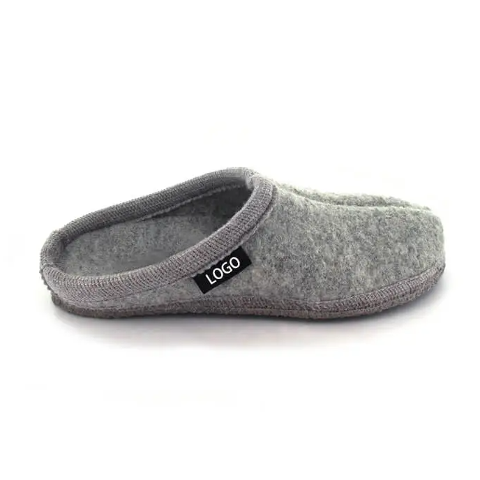 Closed toe house indoor outdoor felt material slippers