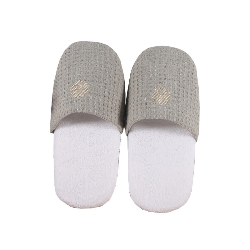 Home and hotel disposable good soft unisex slippers