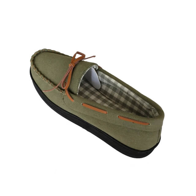 Men's canvas moccasin shoes in spring