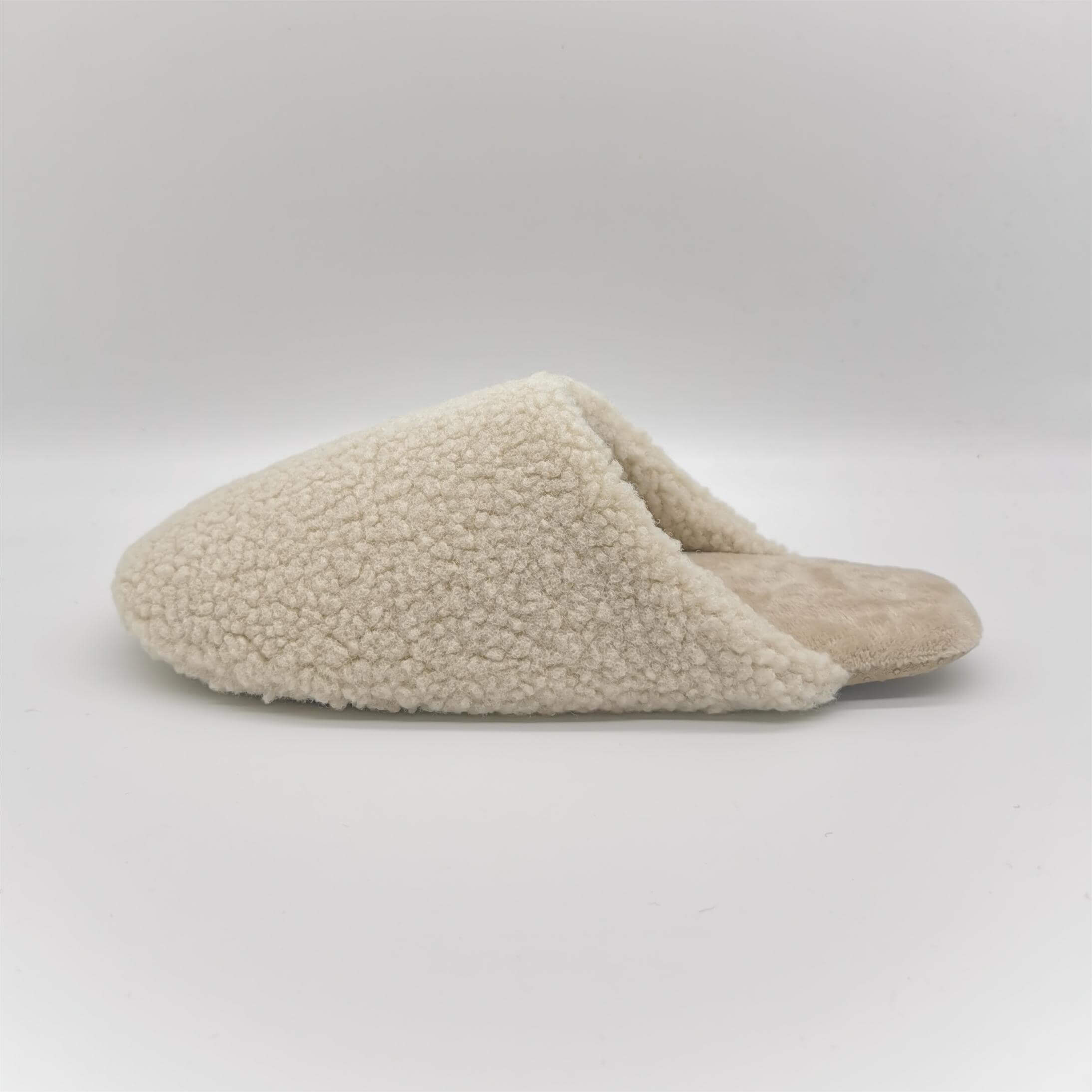 Women's slipper with teddy fleece upper and super soft lining