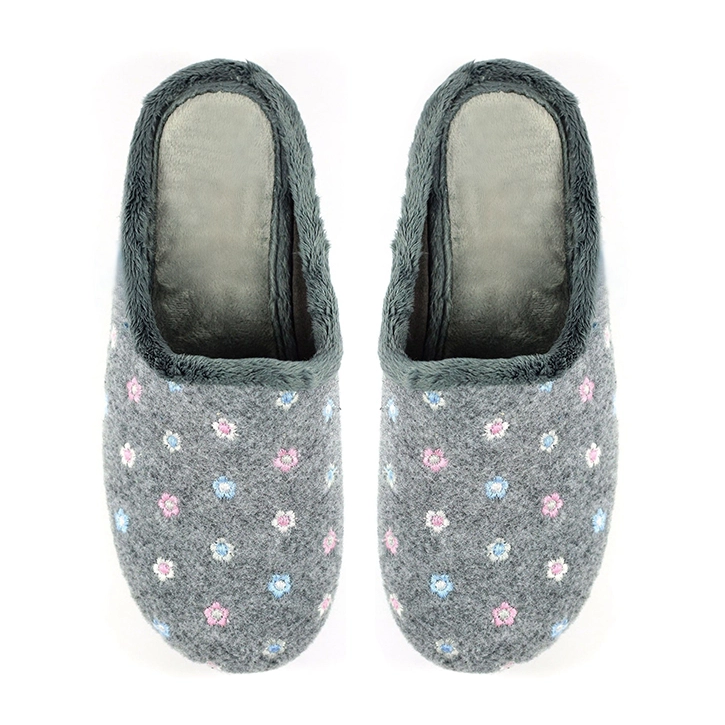 Thick soled indoor outdoor flower embroidered felt women's slippers