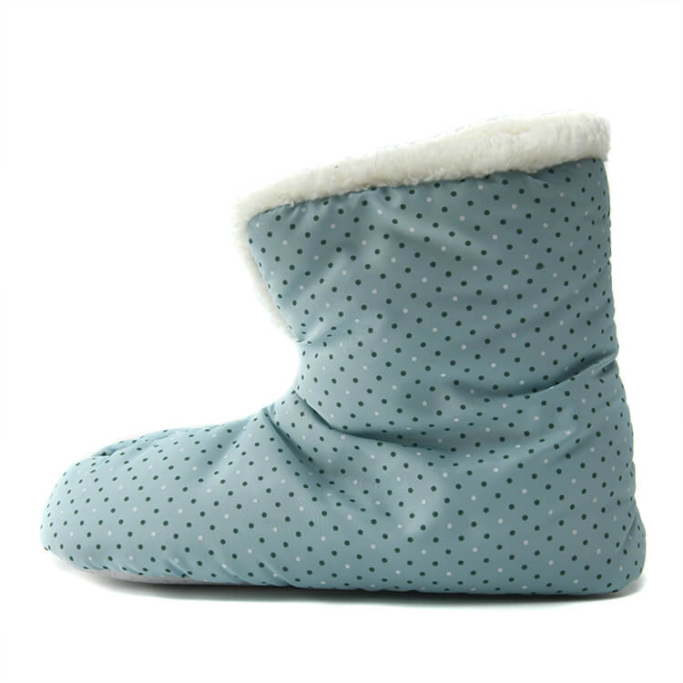 Lovely ultralight winter dotted textile down booties