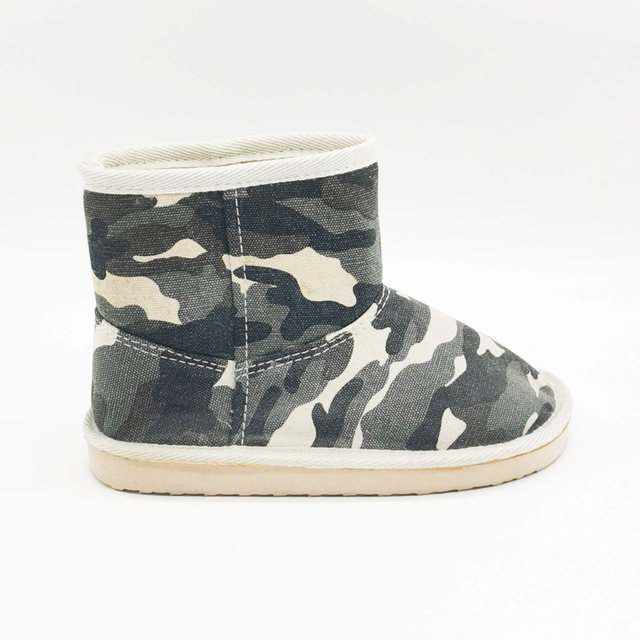 Kid's warm army green canvas upper boot