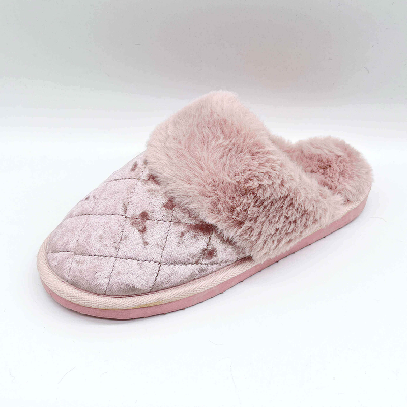 Pink velvet slipper with faux fur lining for women 