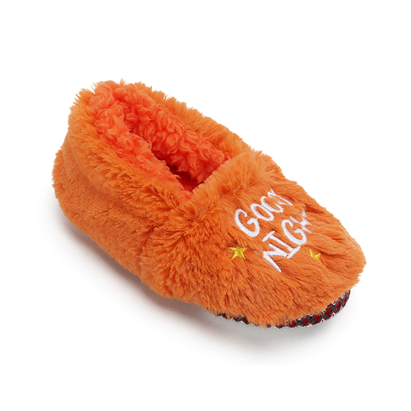 Kids' lovely fluffy house warm indoor slipper in winter