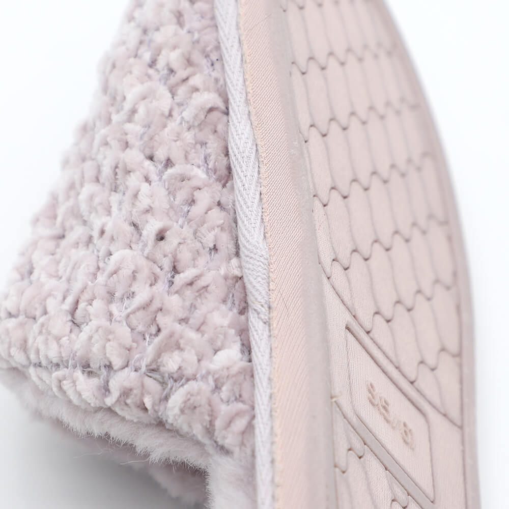 Stylish cozy warm plush slippers for women