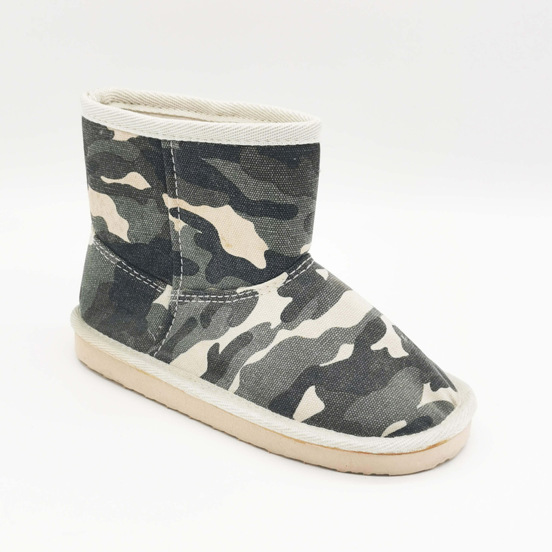 Kid's warm army green canvas upper boot