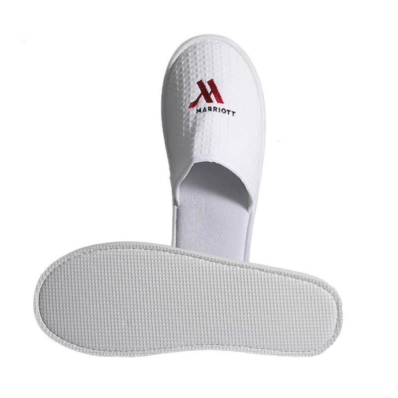 Waffle closed toe white slippers for hotel