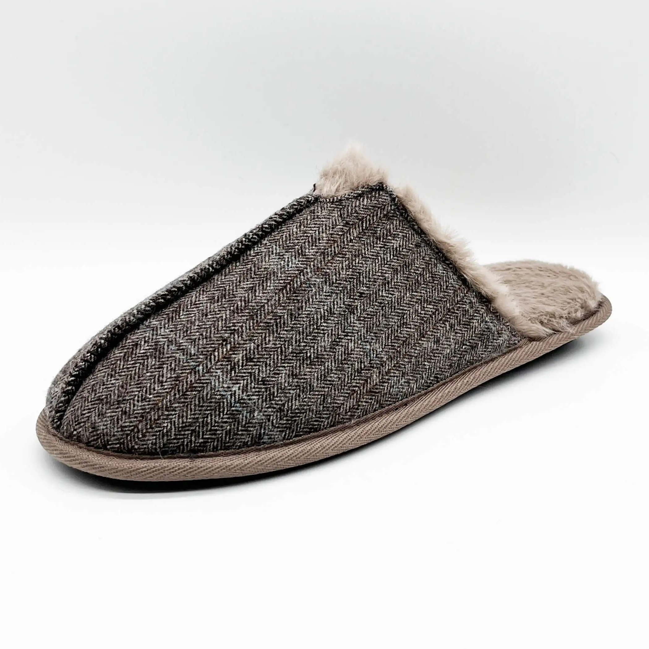 Simple plaid household daily warm floor slippers