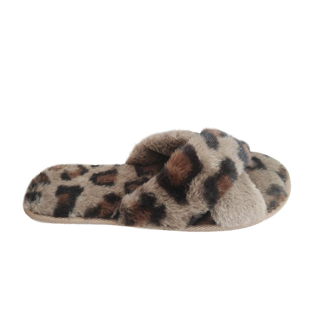 Leopard print cross band slippers