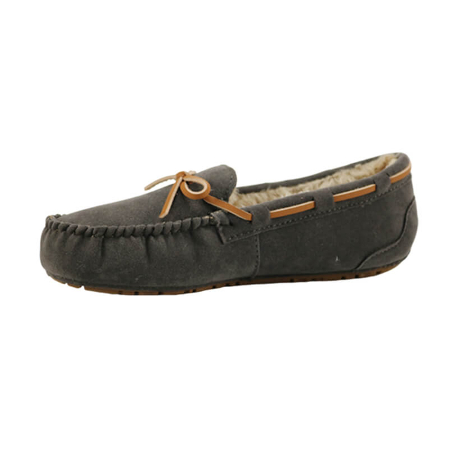 Slip-on faux suede loafers classic moccasin slippers
