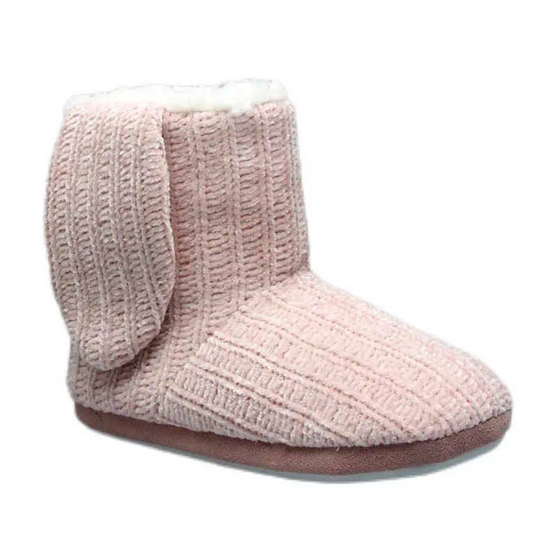 Crochet lovely girls' house boots with cute ears